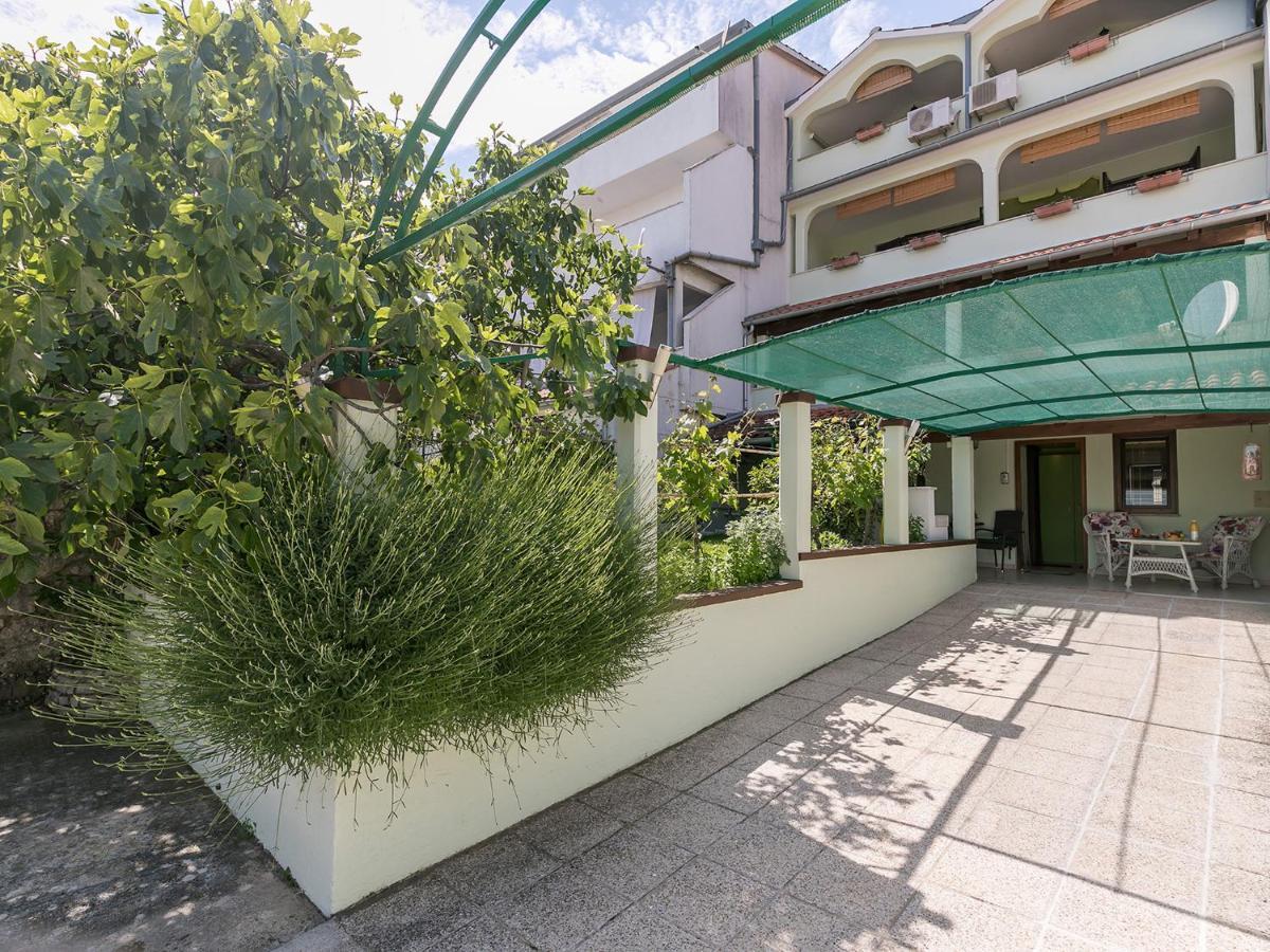 Apartments Nada Vrsar Exterior photo